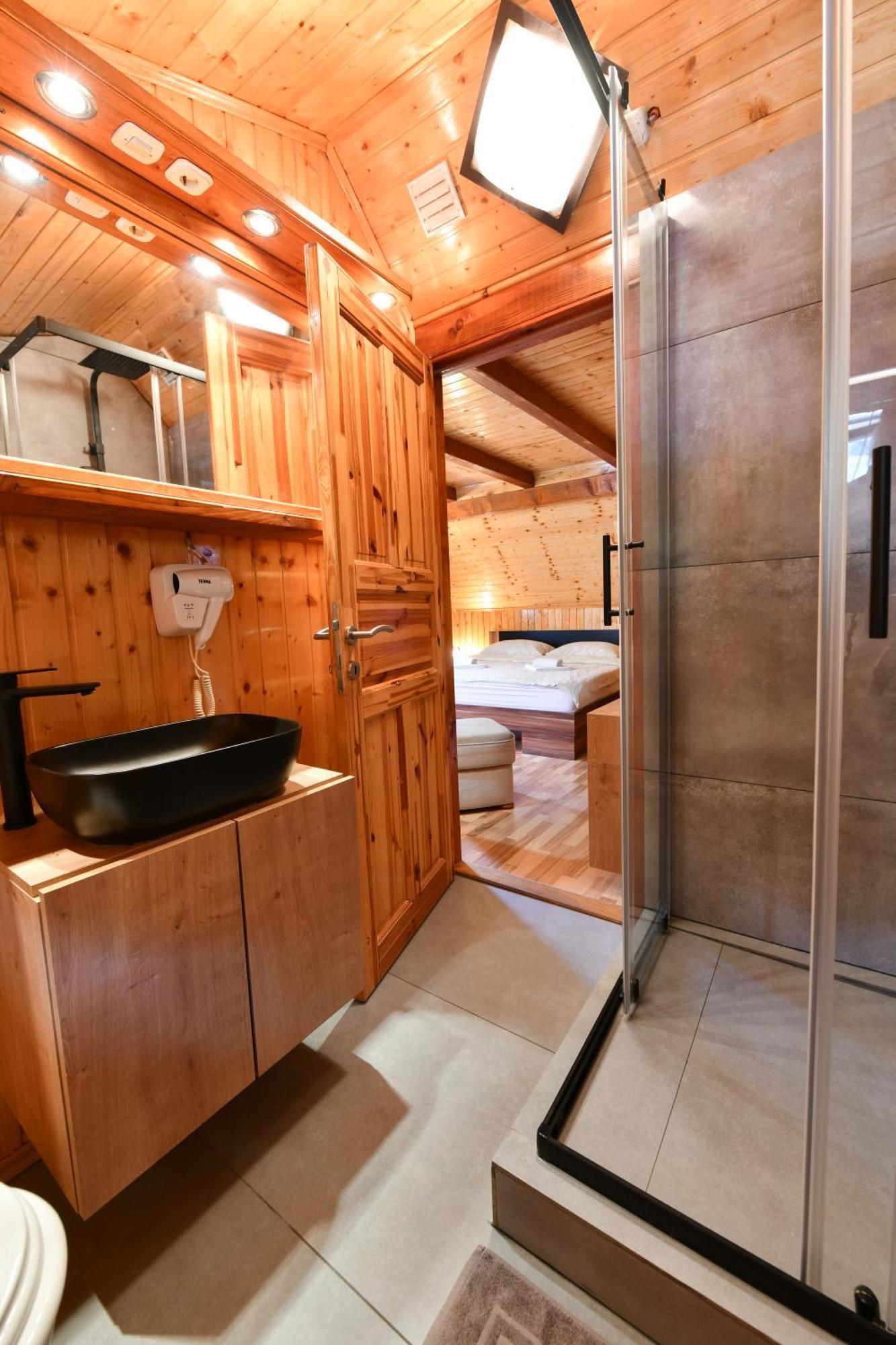 Guest House Martin Korana Exterior foto