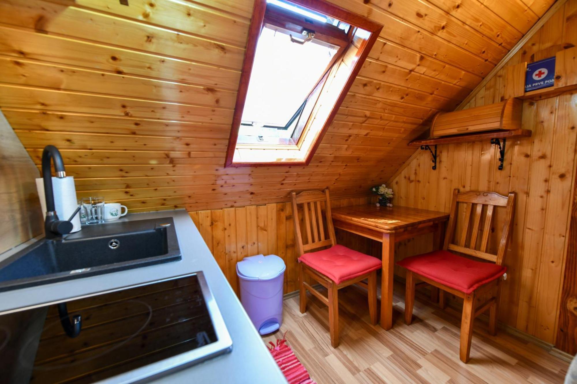 Guest House Martin Korana Exterior foto